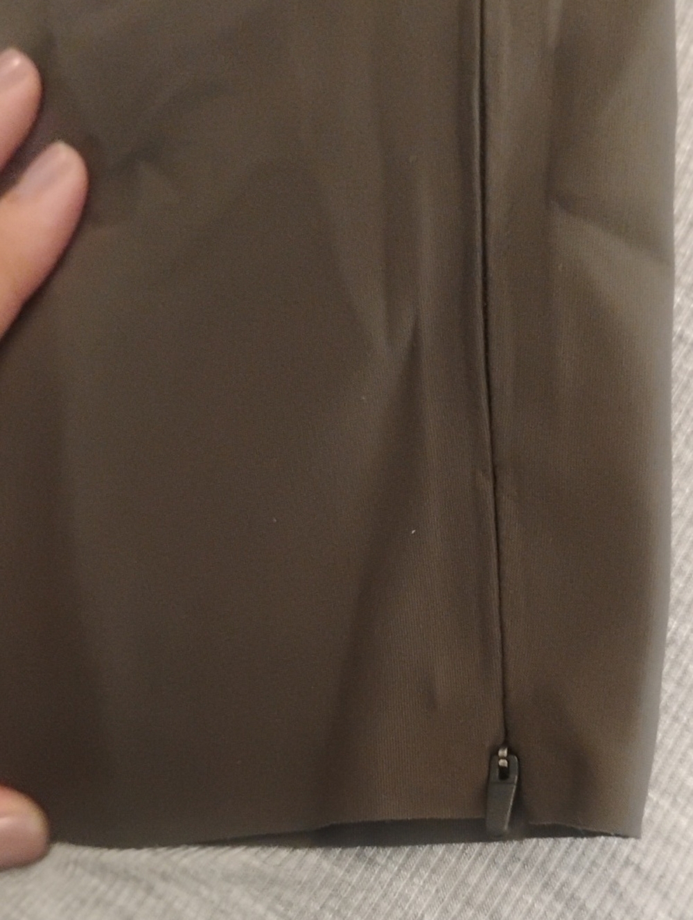 Athleta Women's Stellar Trouser Olive Gray Pants Size 10 - Picture 9 of 9